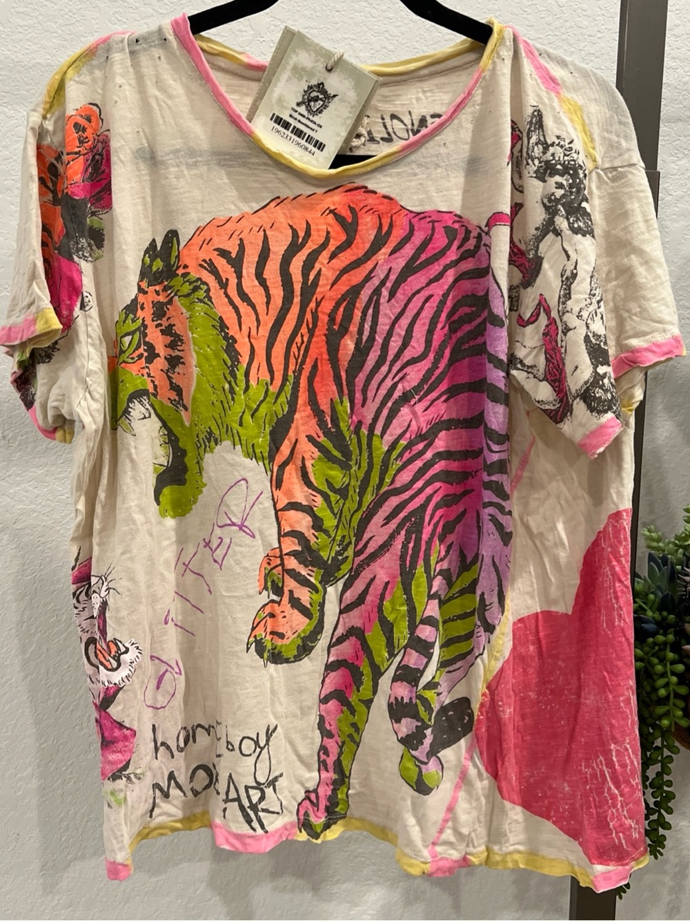 Magnolia Pearl Neon Tiger Birch bewildered Tee